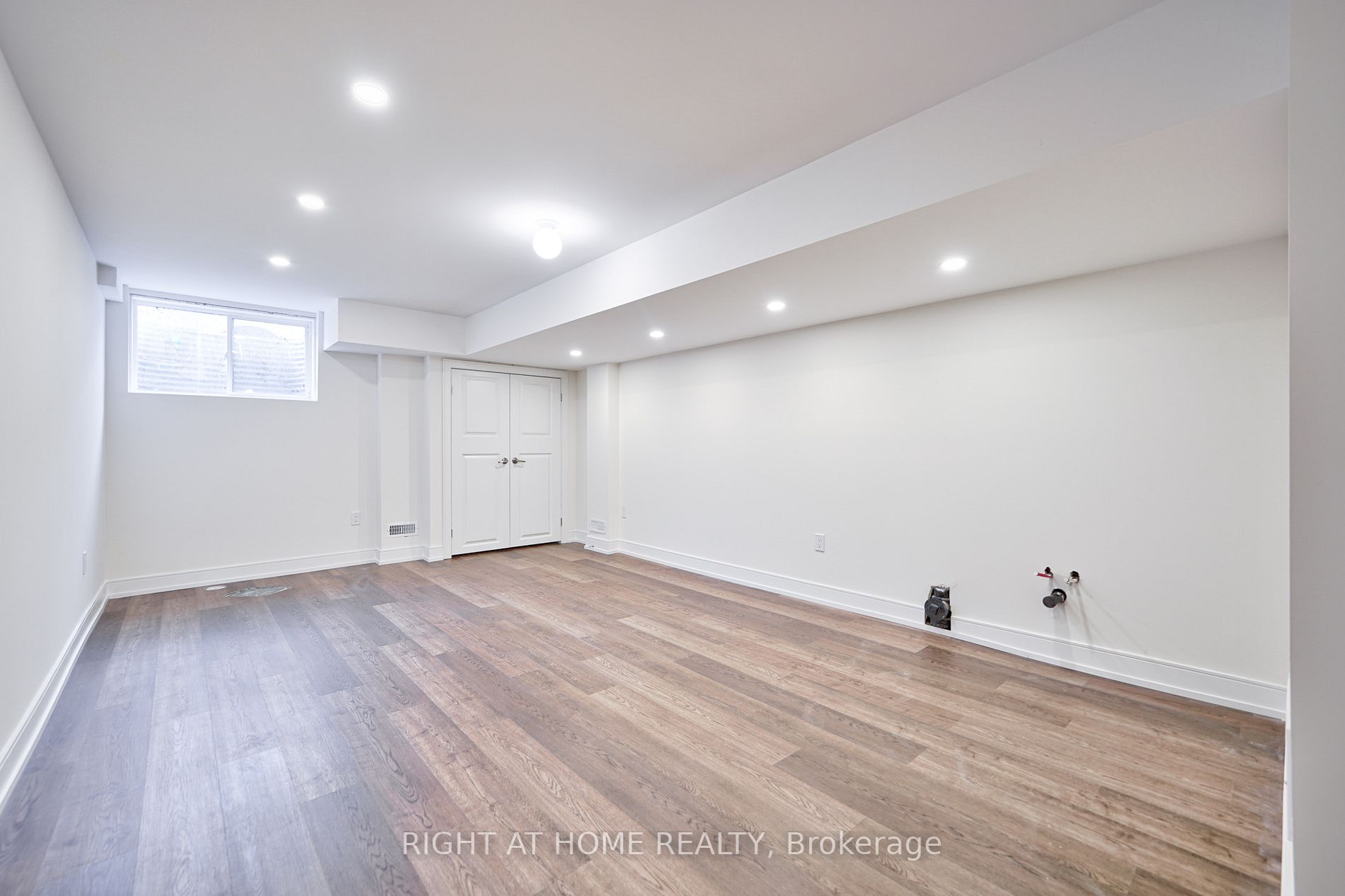 177F Caledonia Rd