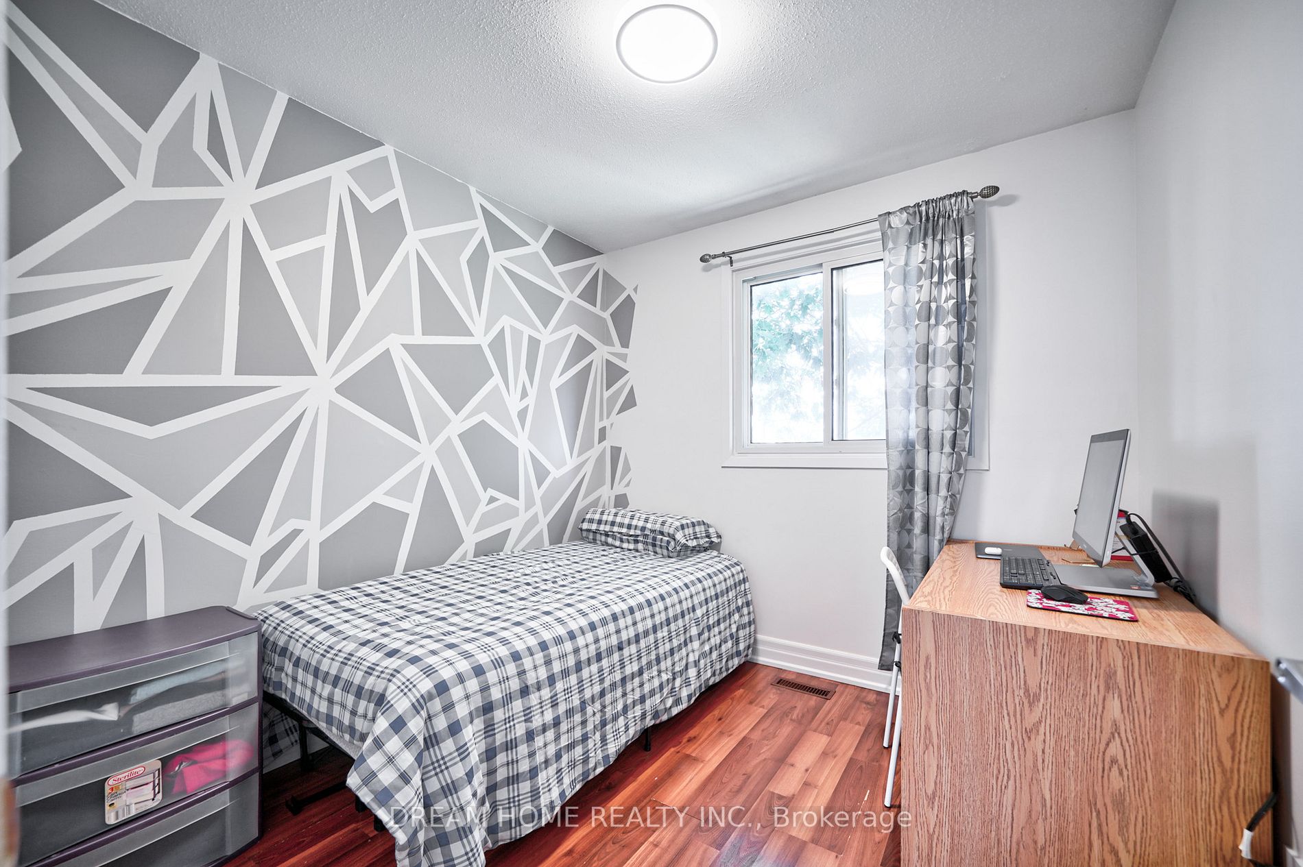 830 Stainton Dr, #3