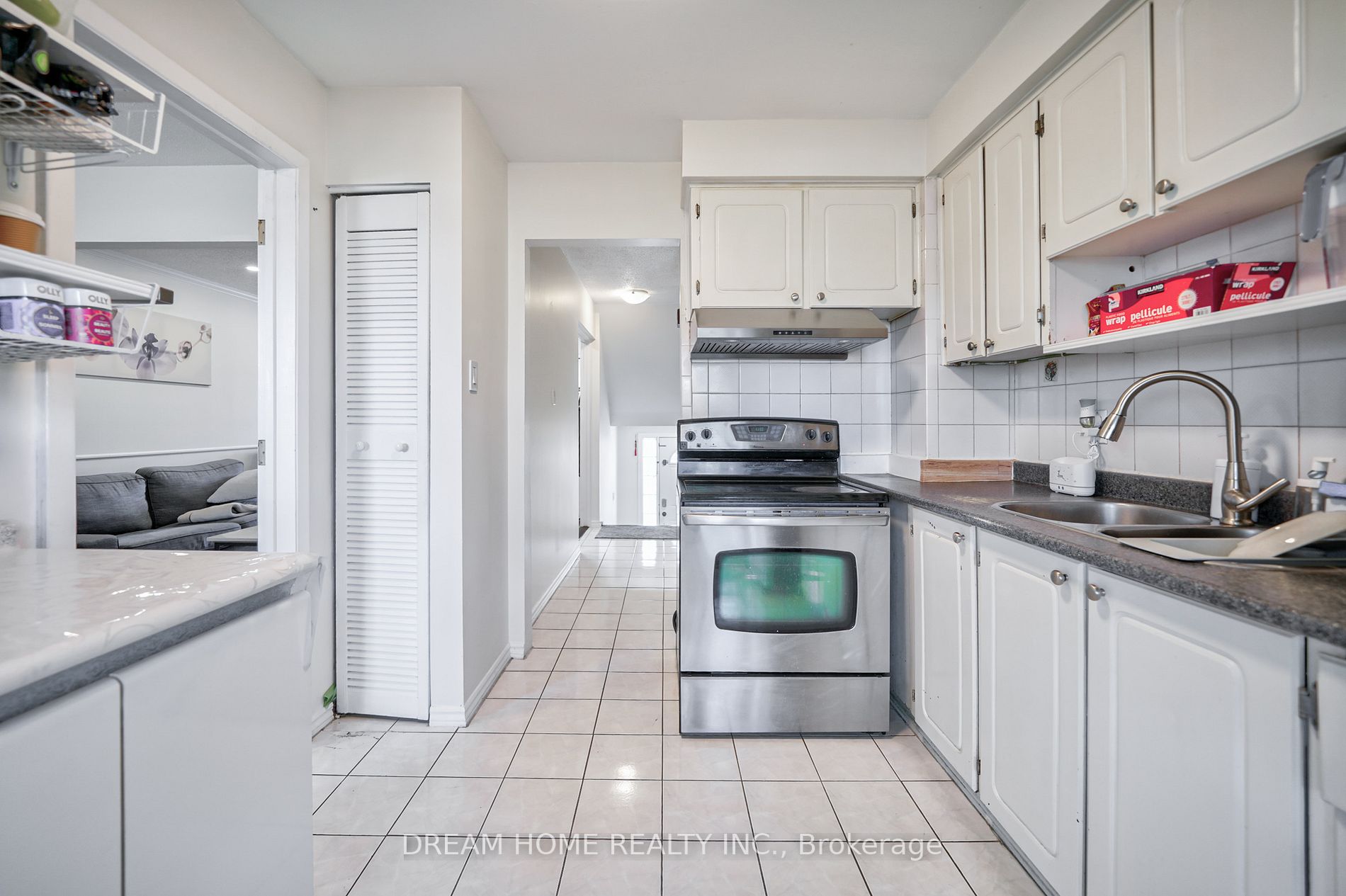 830 Stainton Dr, #3