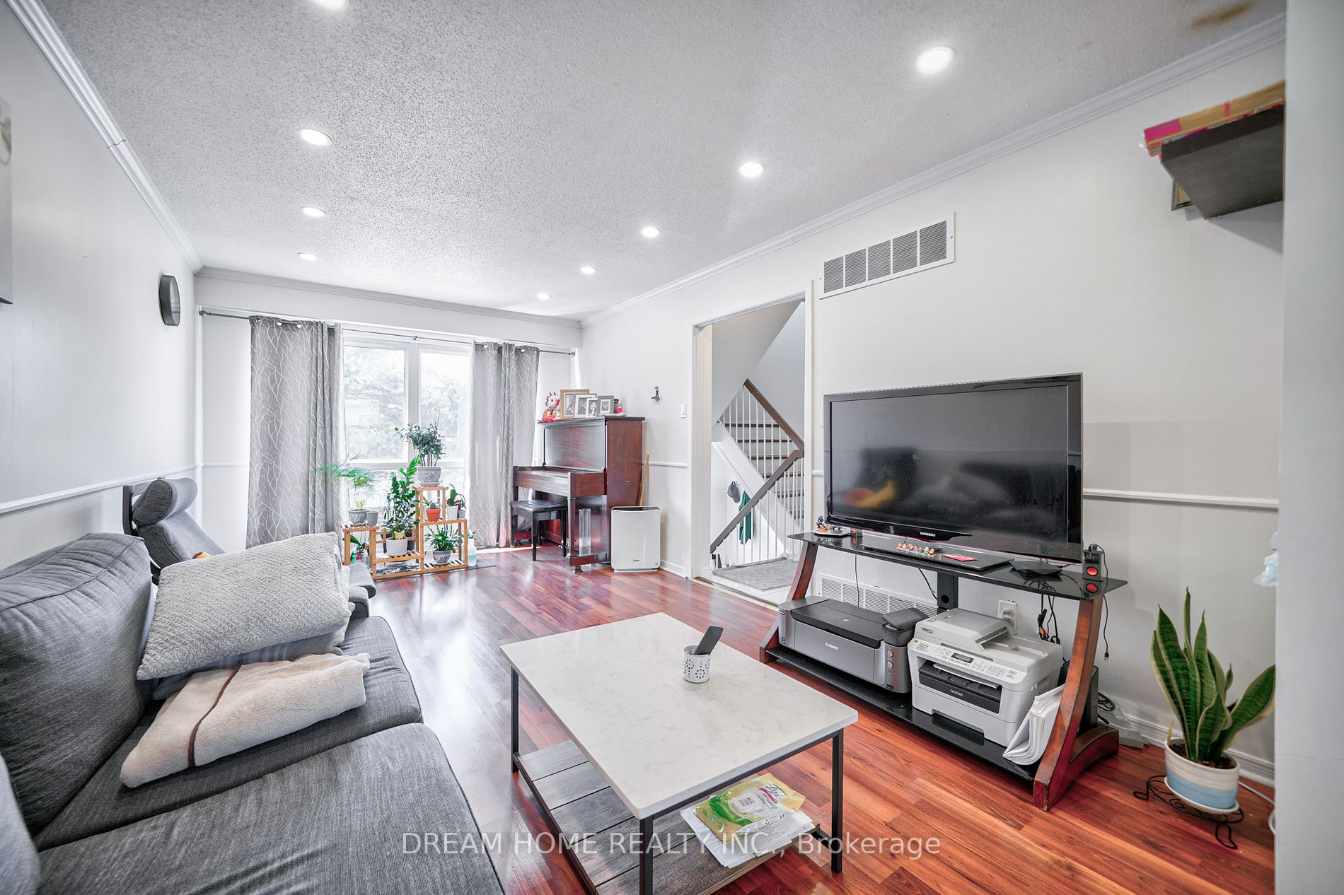 830 Stainton Dr, #3