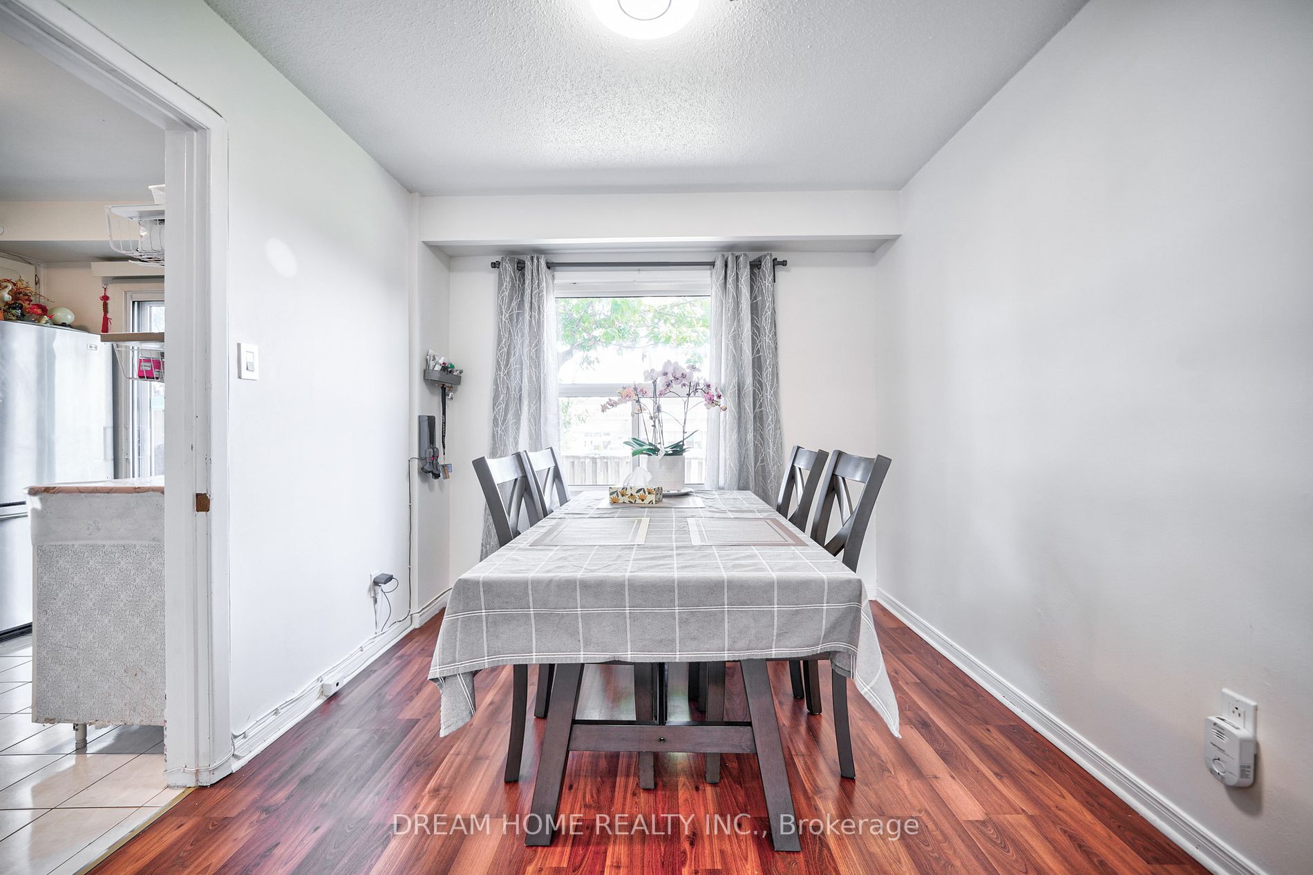 830 Stainton Dr, #3