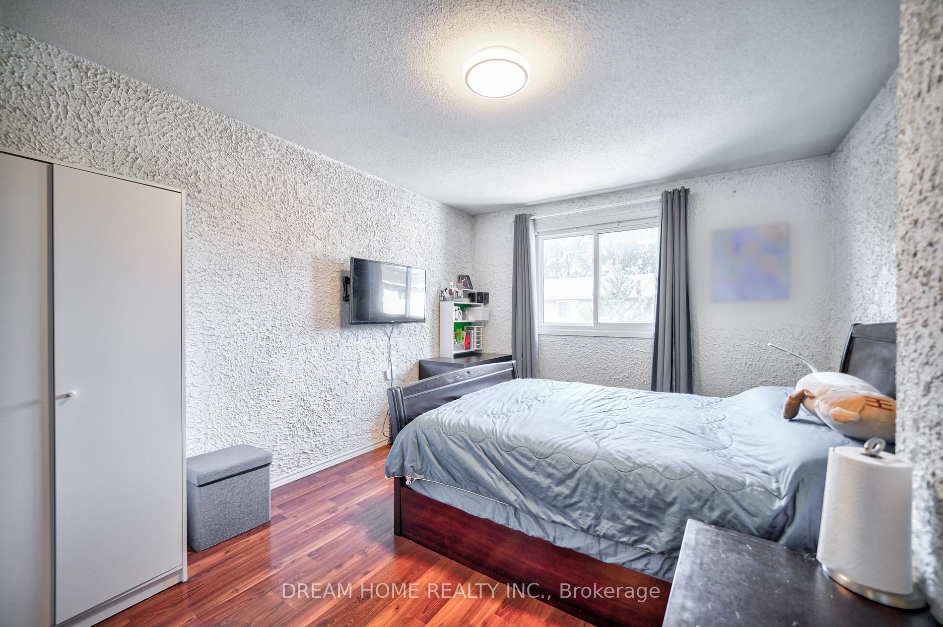 830 Stainton Dr, #3