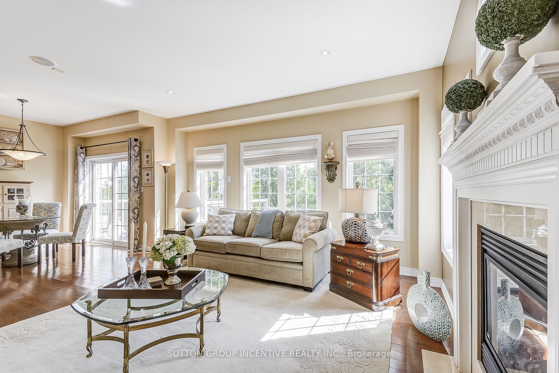 3116 Cardross Crt