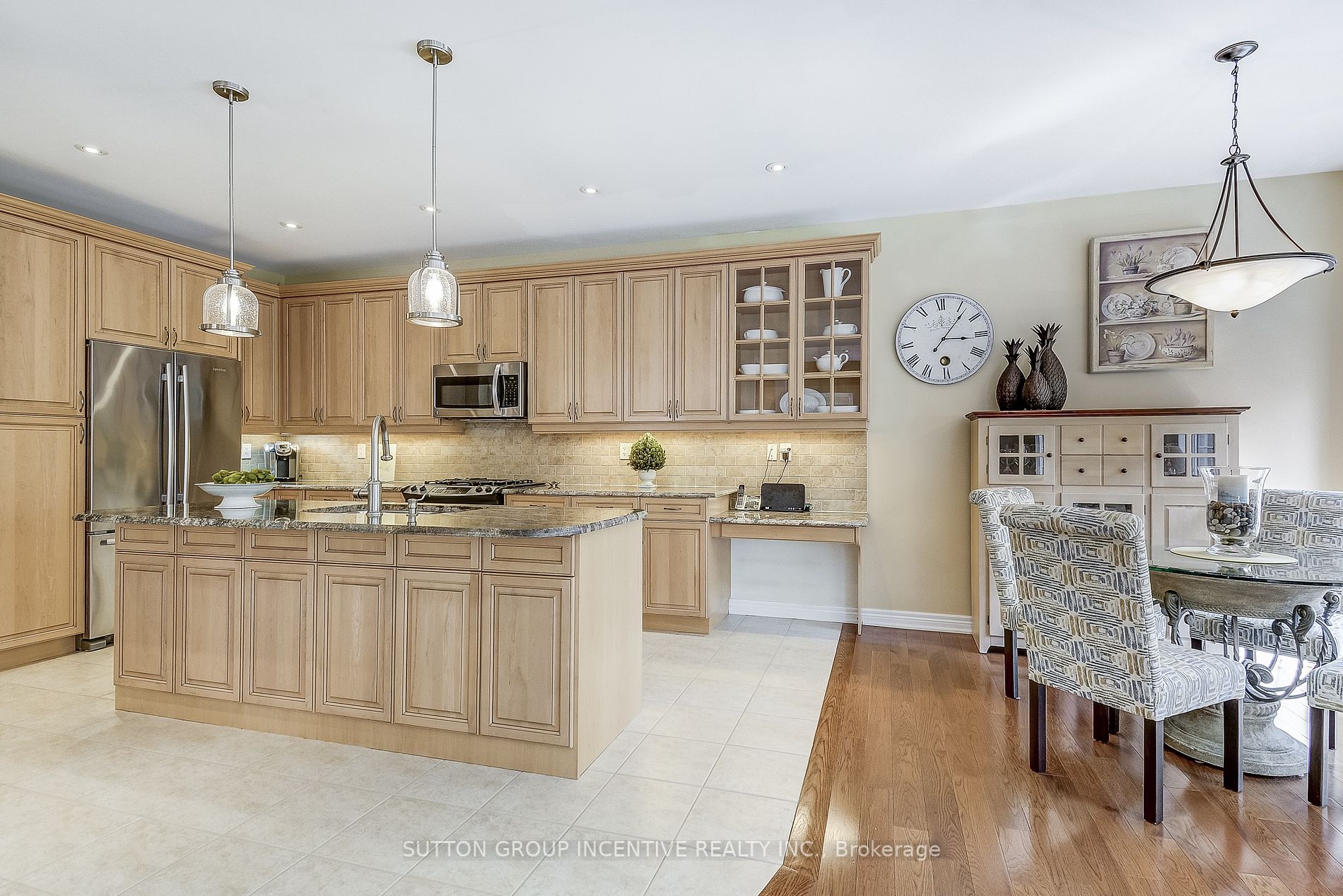 3116 Cardross Crt