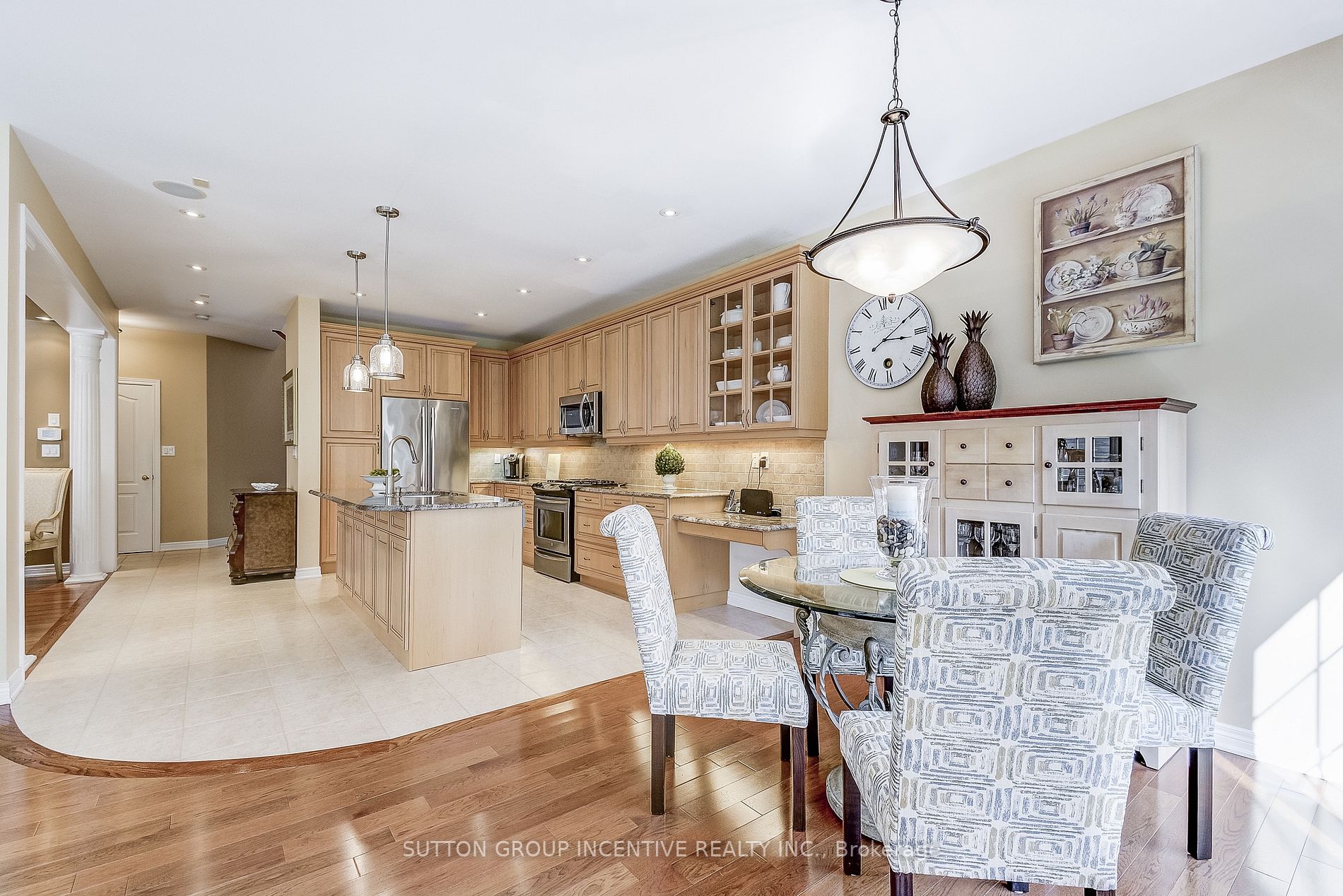 3116 Cardross Crt