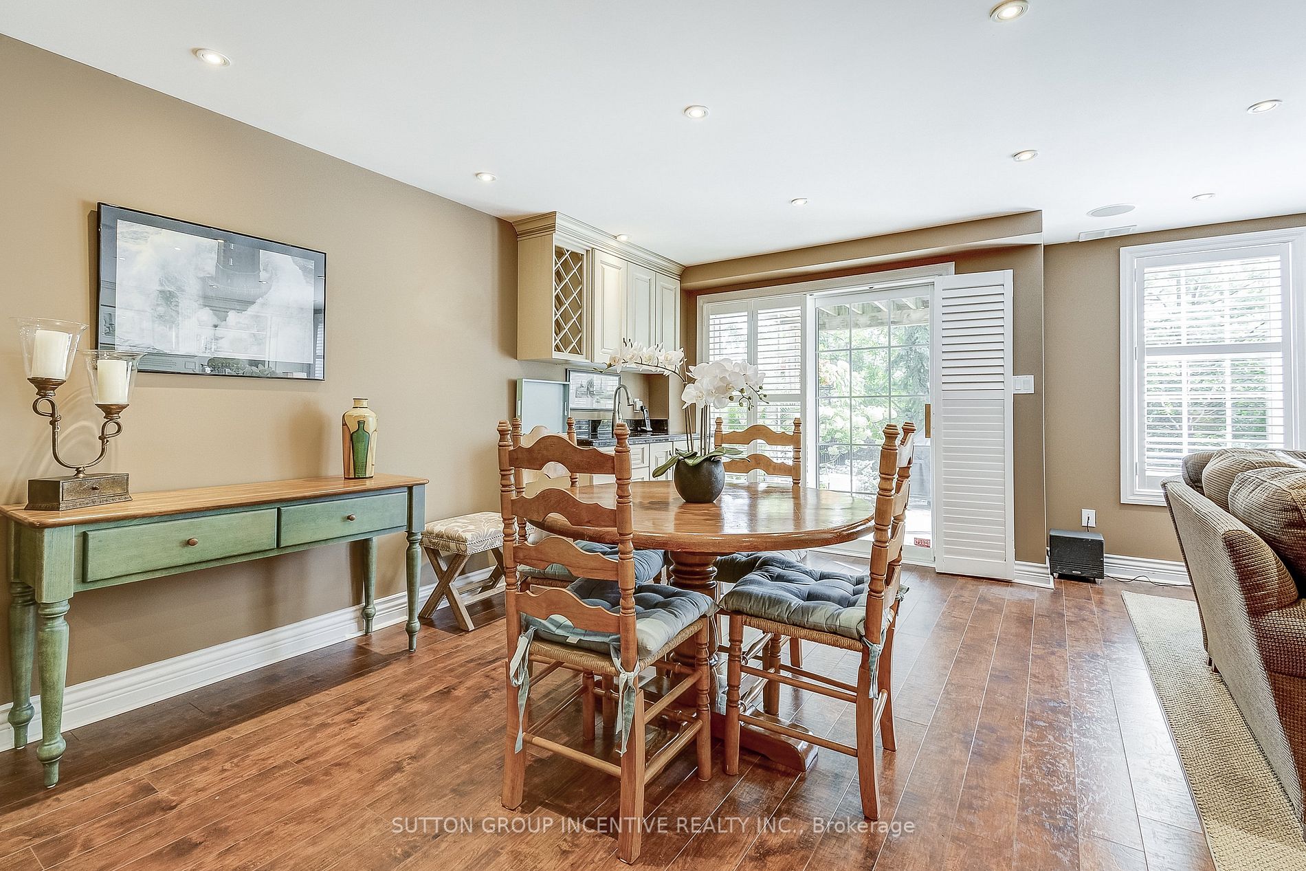 3116 Cardross Crt