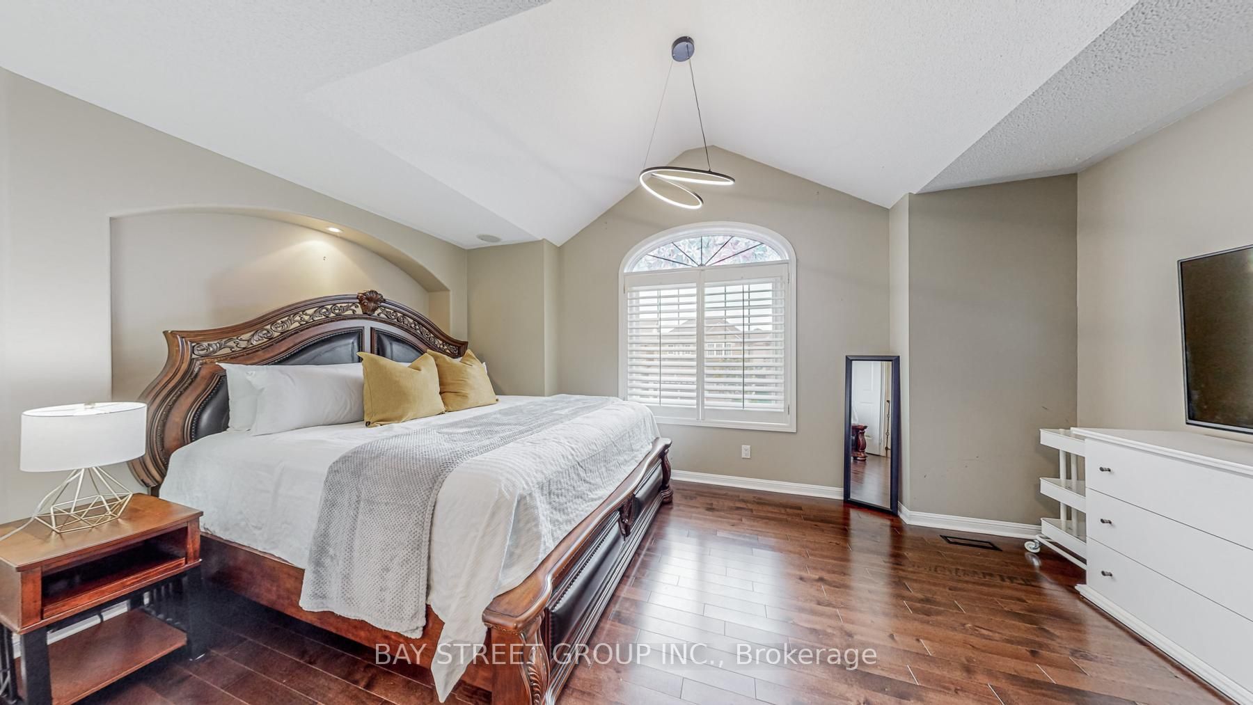 3806 Swiftdale Dr