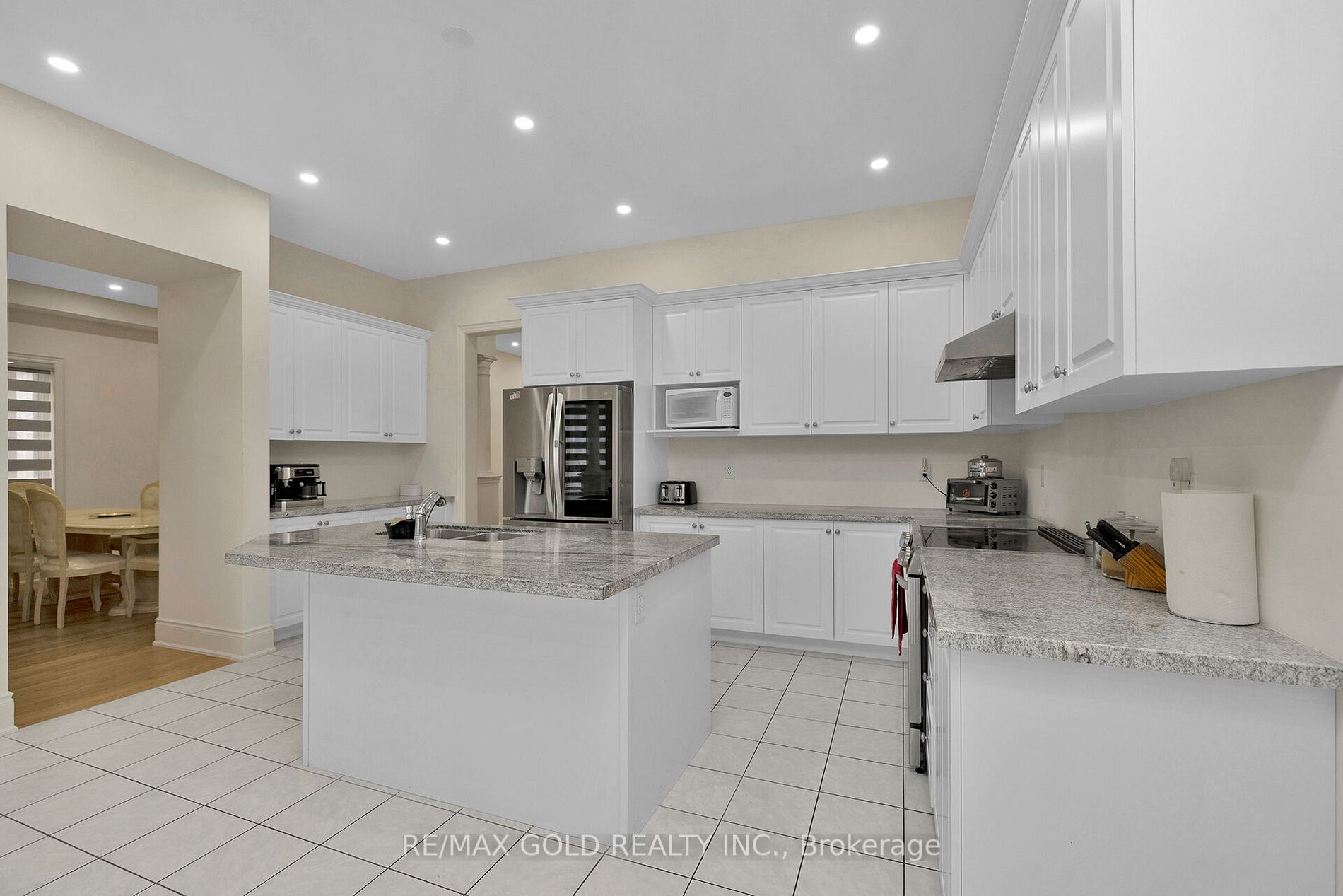 52 Elverton Cres