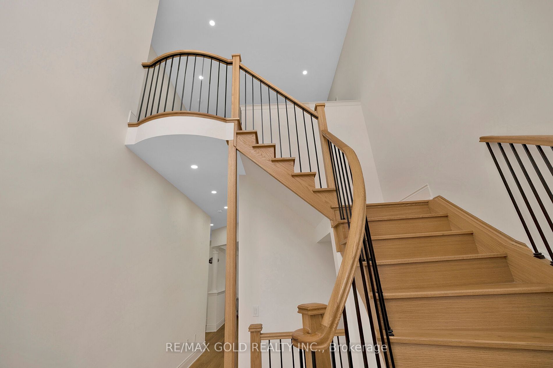 52 Elverton Cres