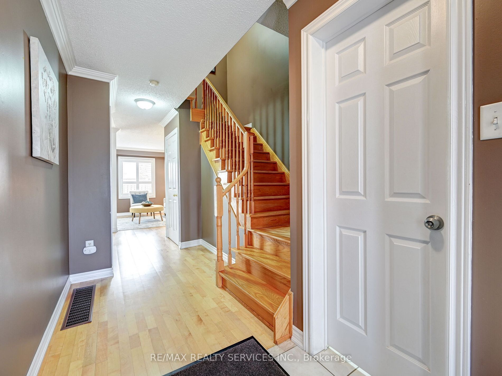 9 Earl Grey Cres
