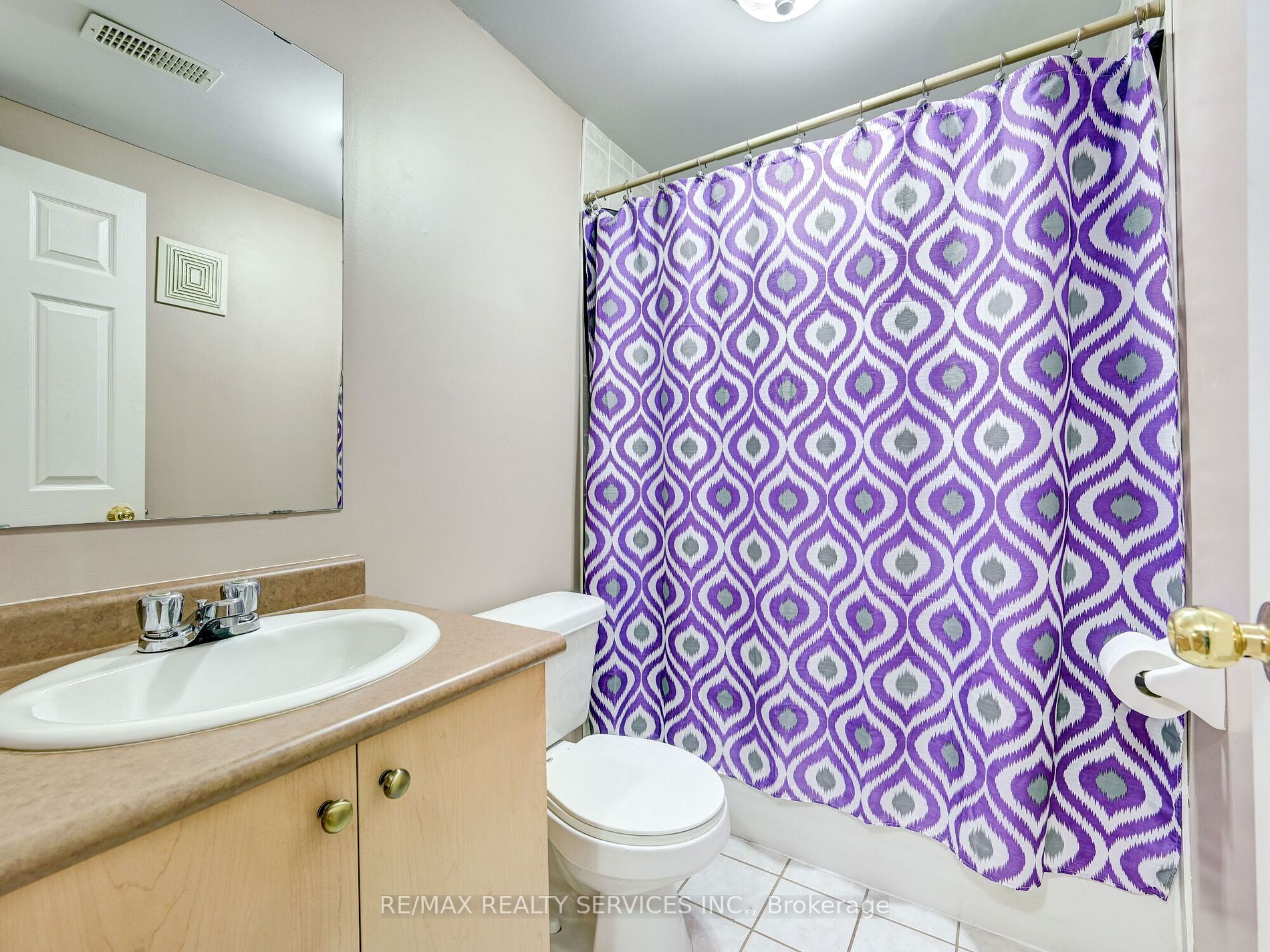 9 Earl Grey Cres