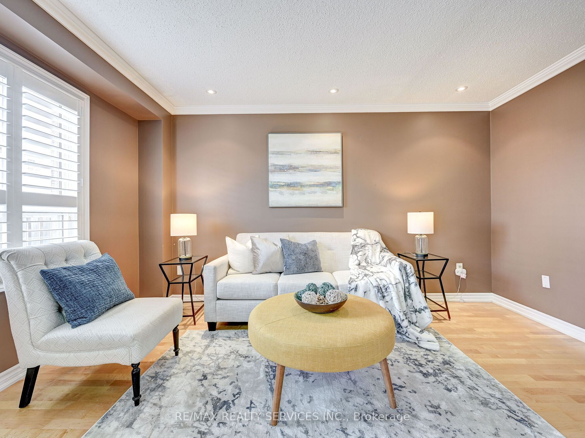 9 Earl Grey Cres