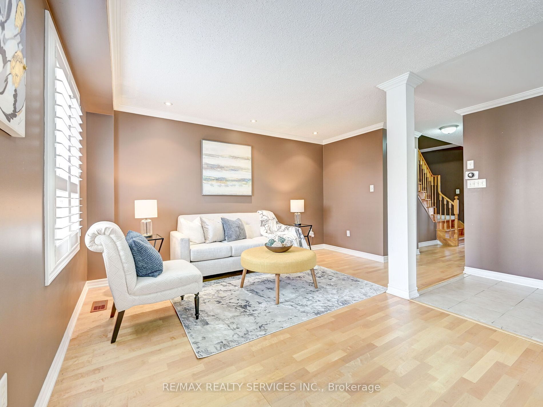 9 Earl Grey Cres