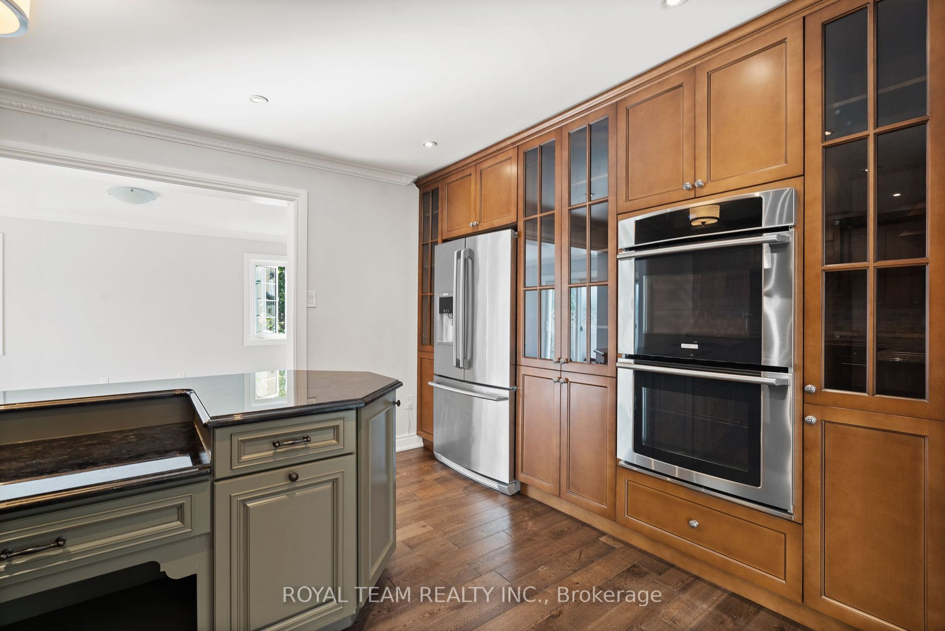 35 Glenmanor Drive
