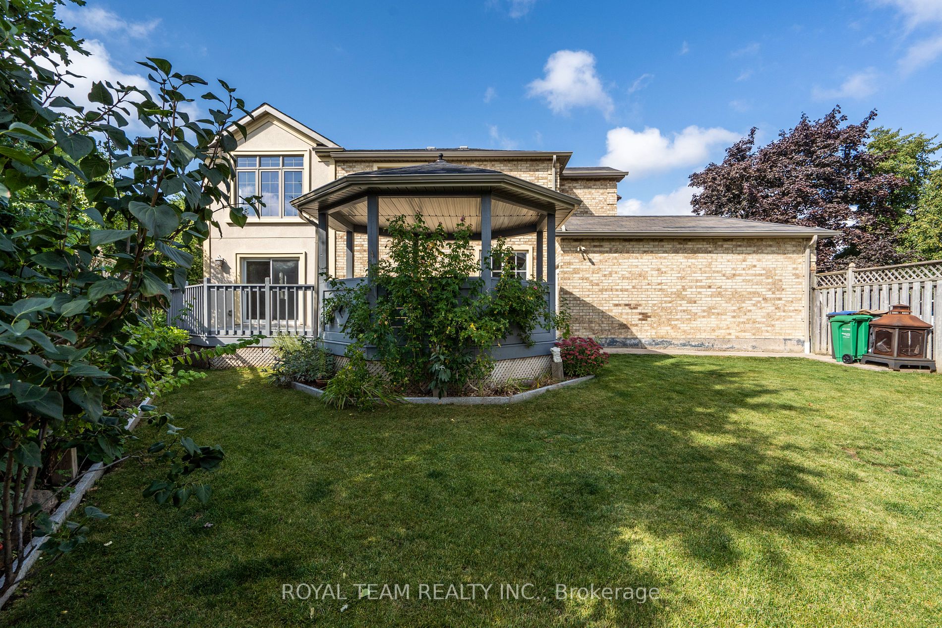 35 Glenmanor Drive