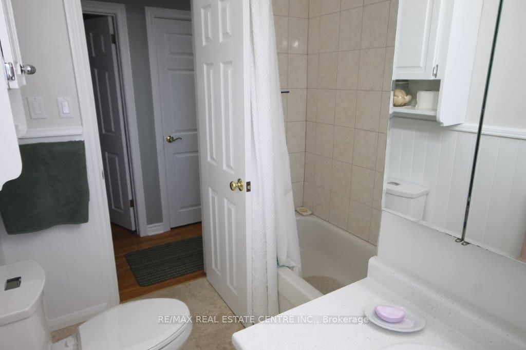 55 Mowbray Pl
