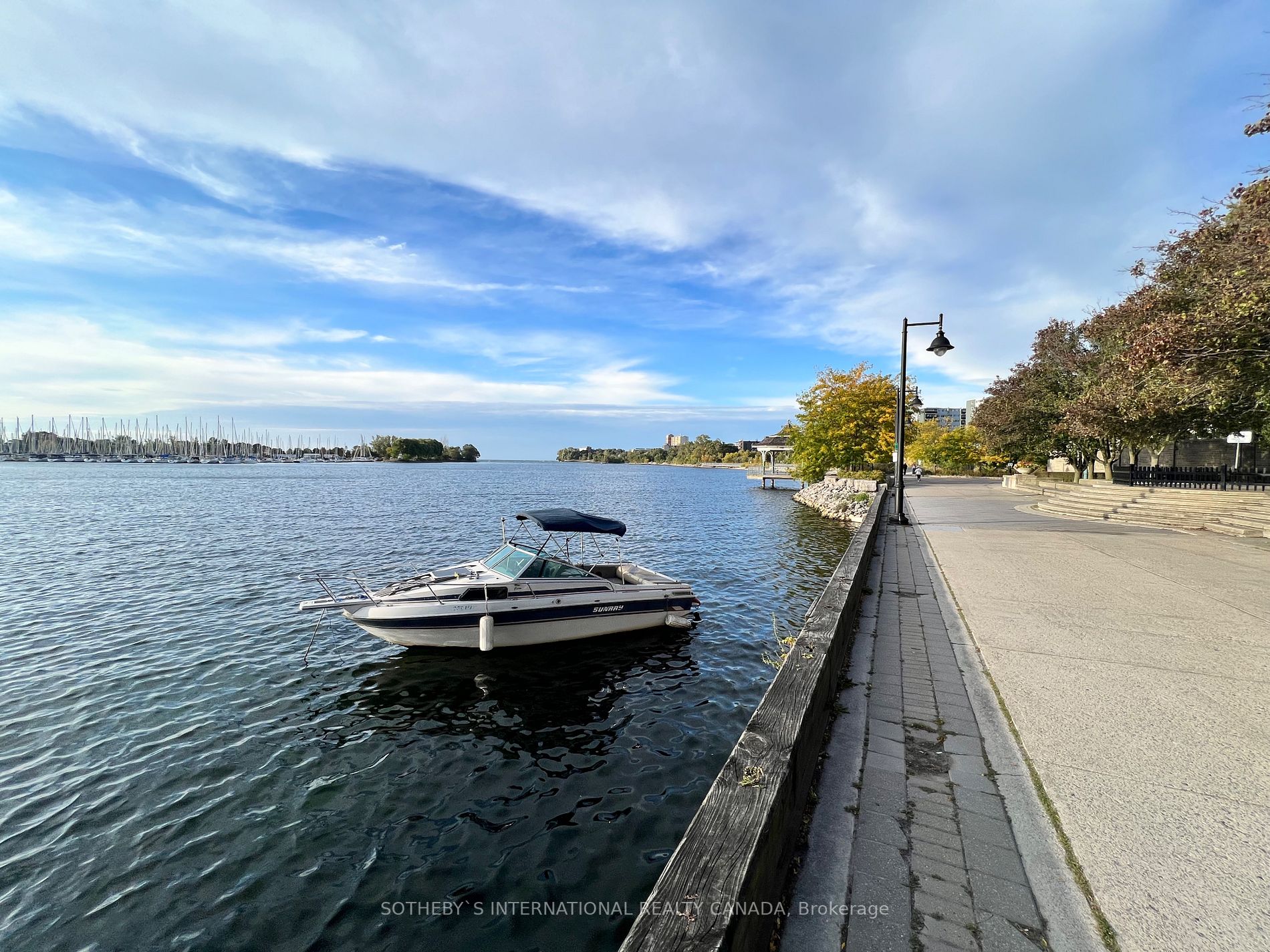 2289 Lake Shore Blvd W, #Th140