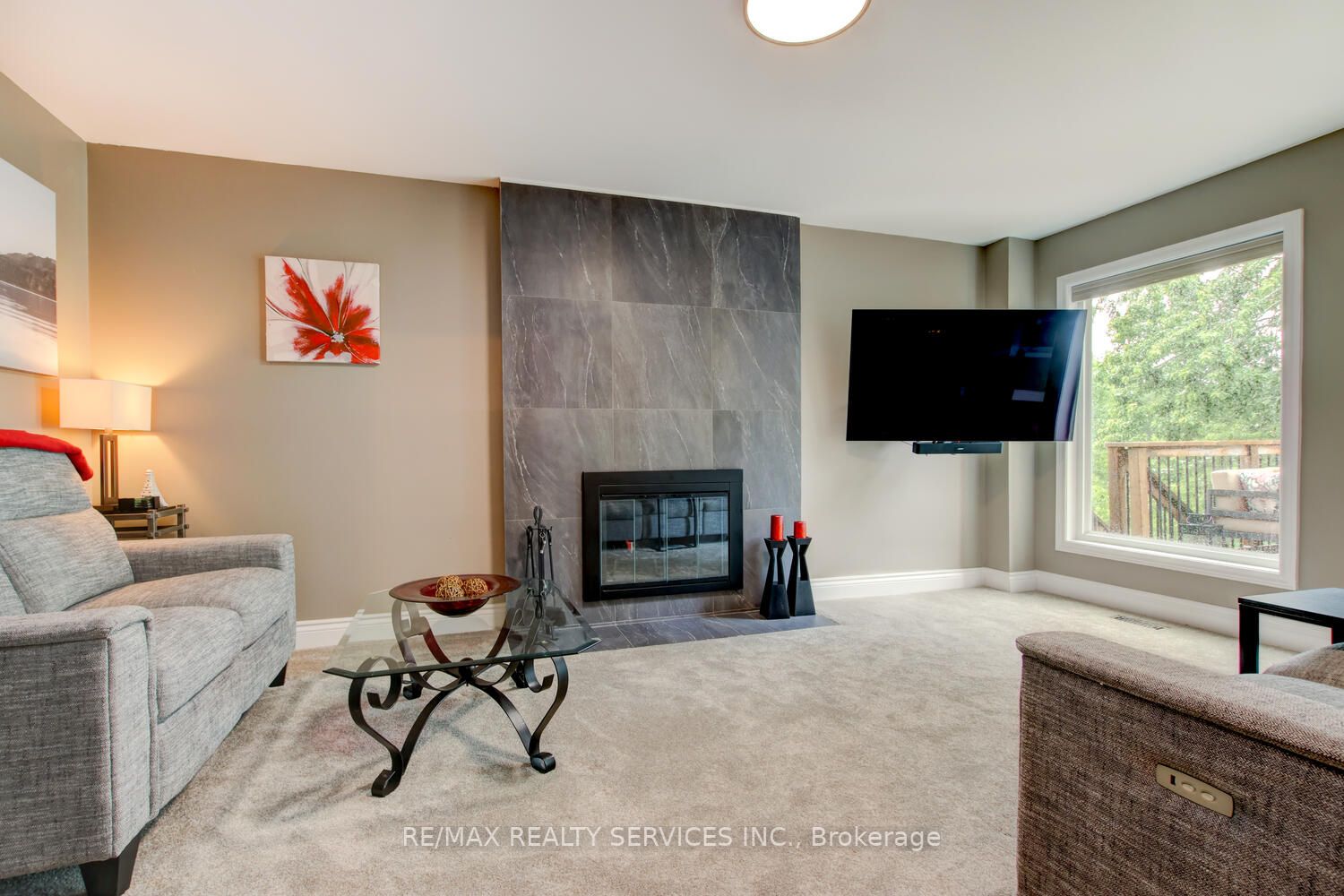 19 Burtree Dr