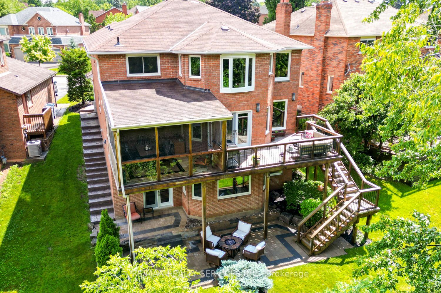 19 Burtree Dr