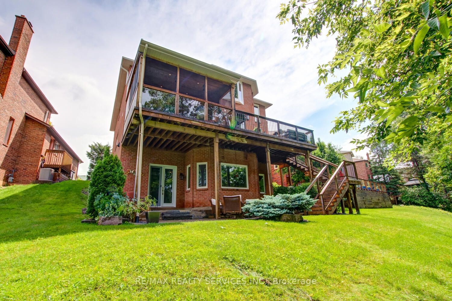 19 Burtree Dr