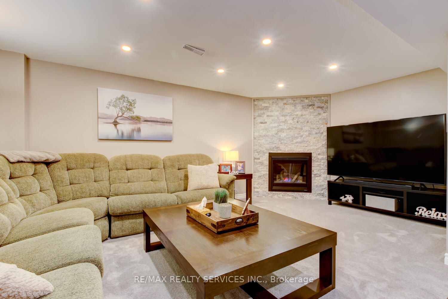19 Burtree Dr