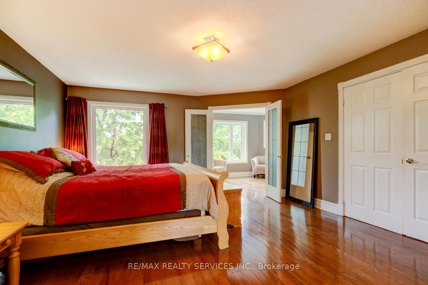 19 Burtree Dr
