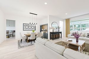 4 Moore Cres