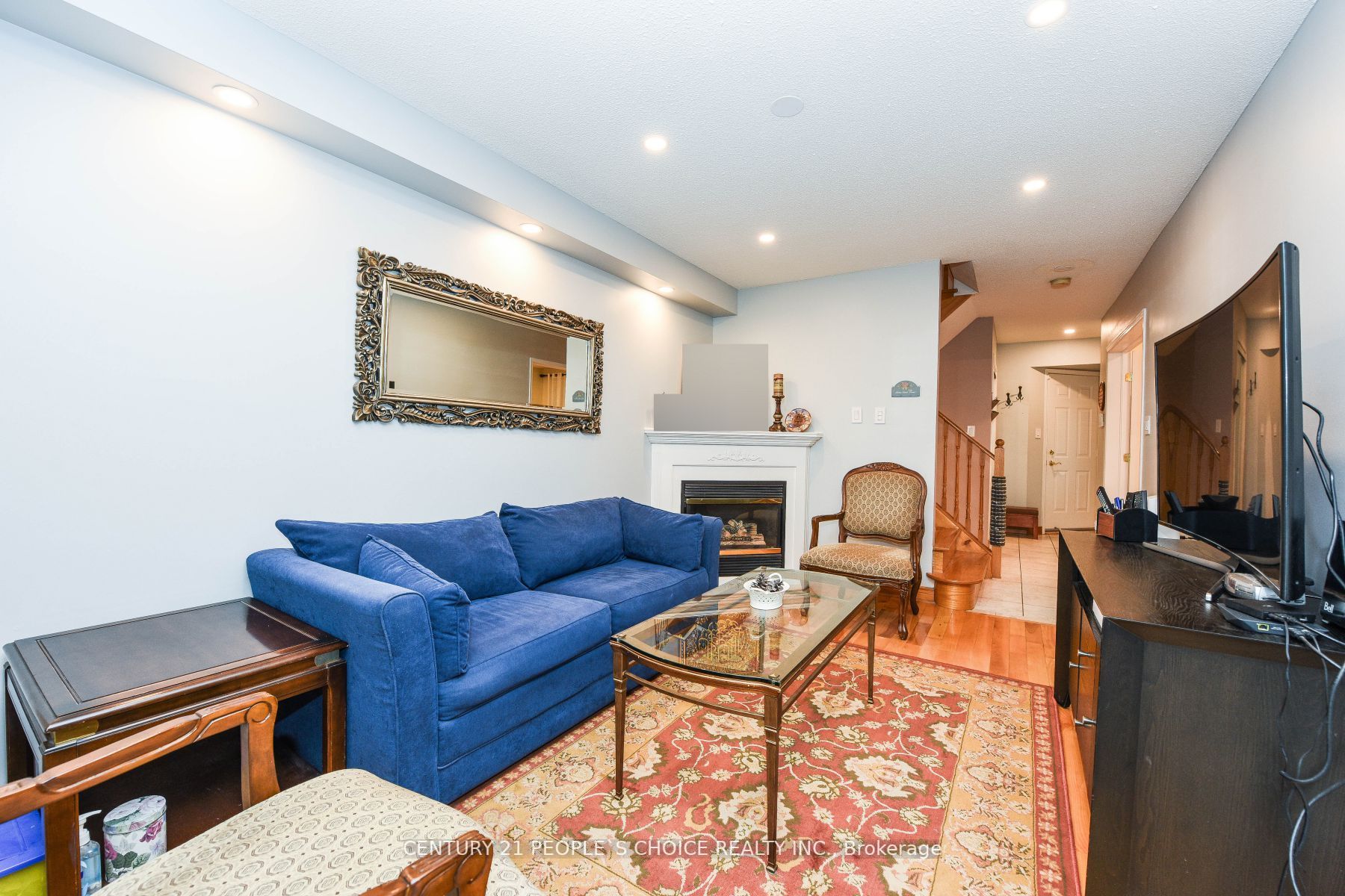 6 Sunley Cres