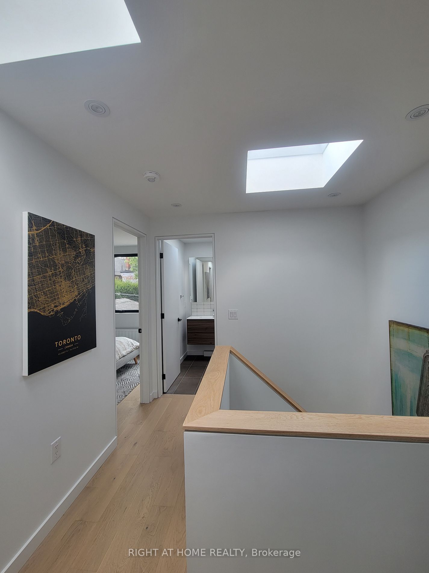 86 Lansdowne Ave