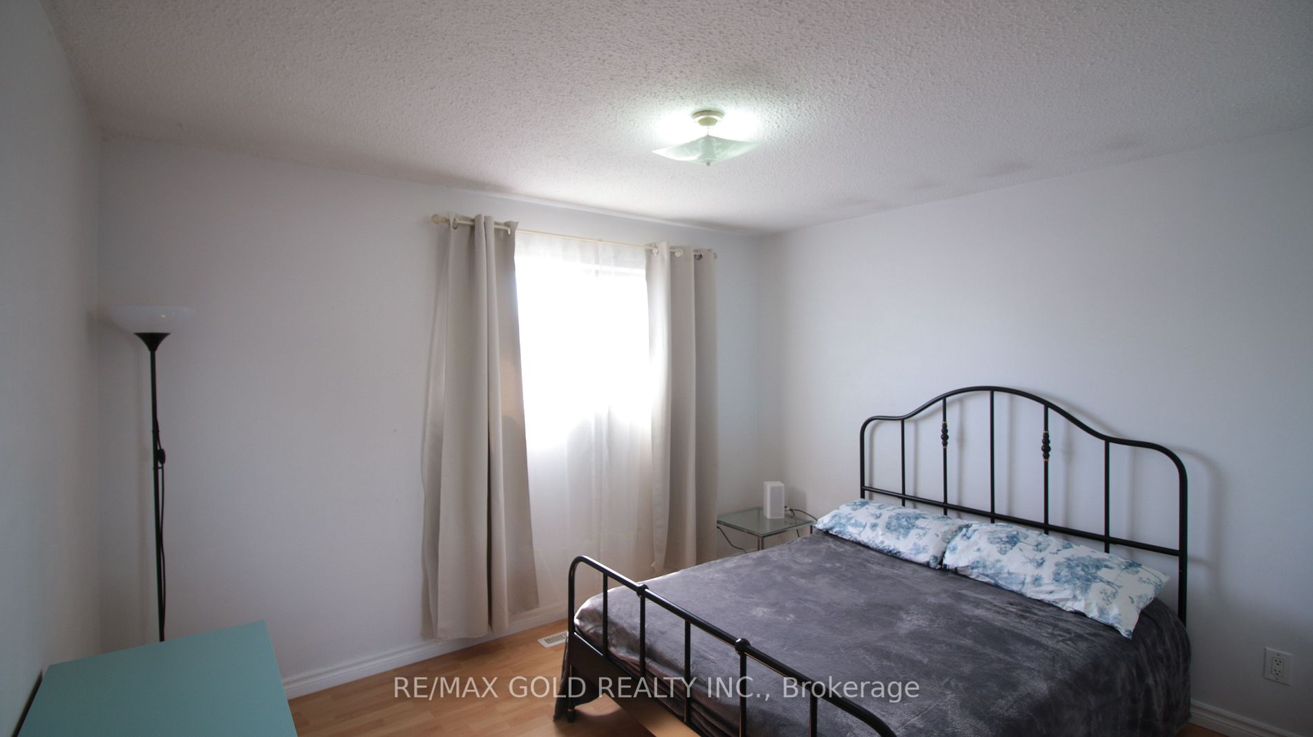175 Kingswood Dr