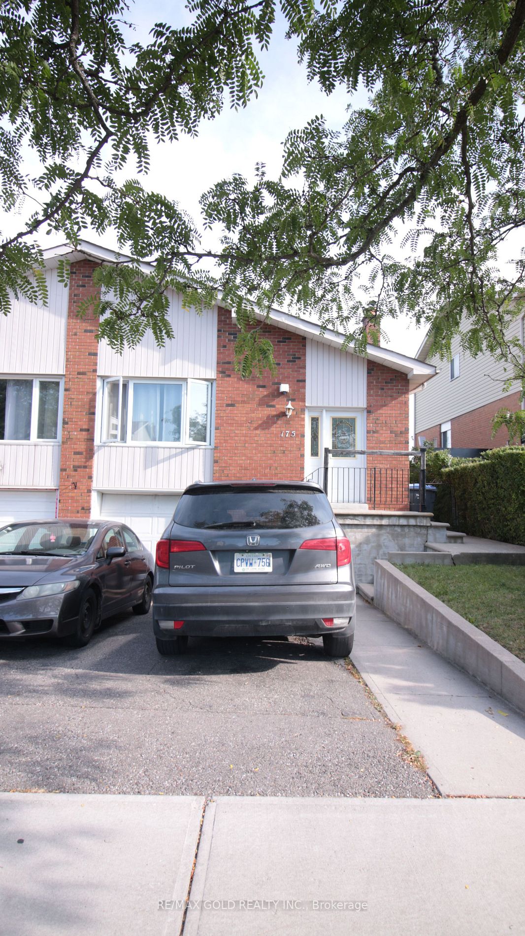 175 Kingswood Dr