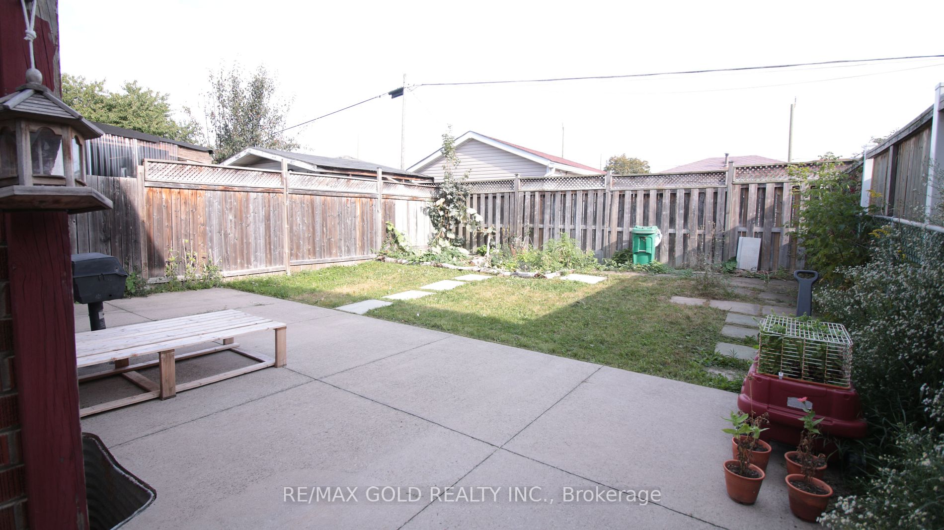 175 Kingswood Dr