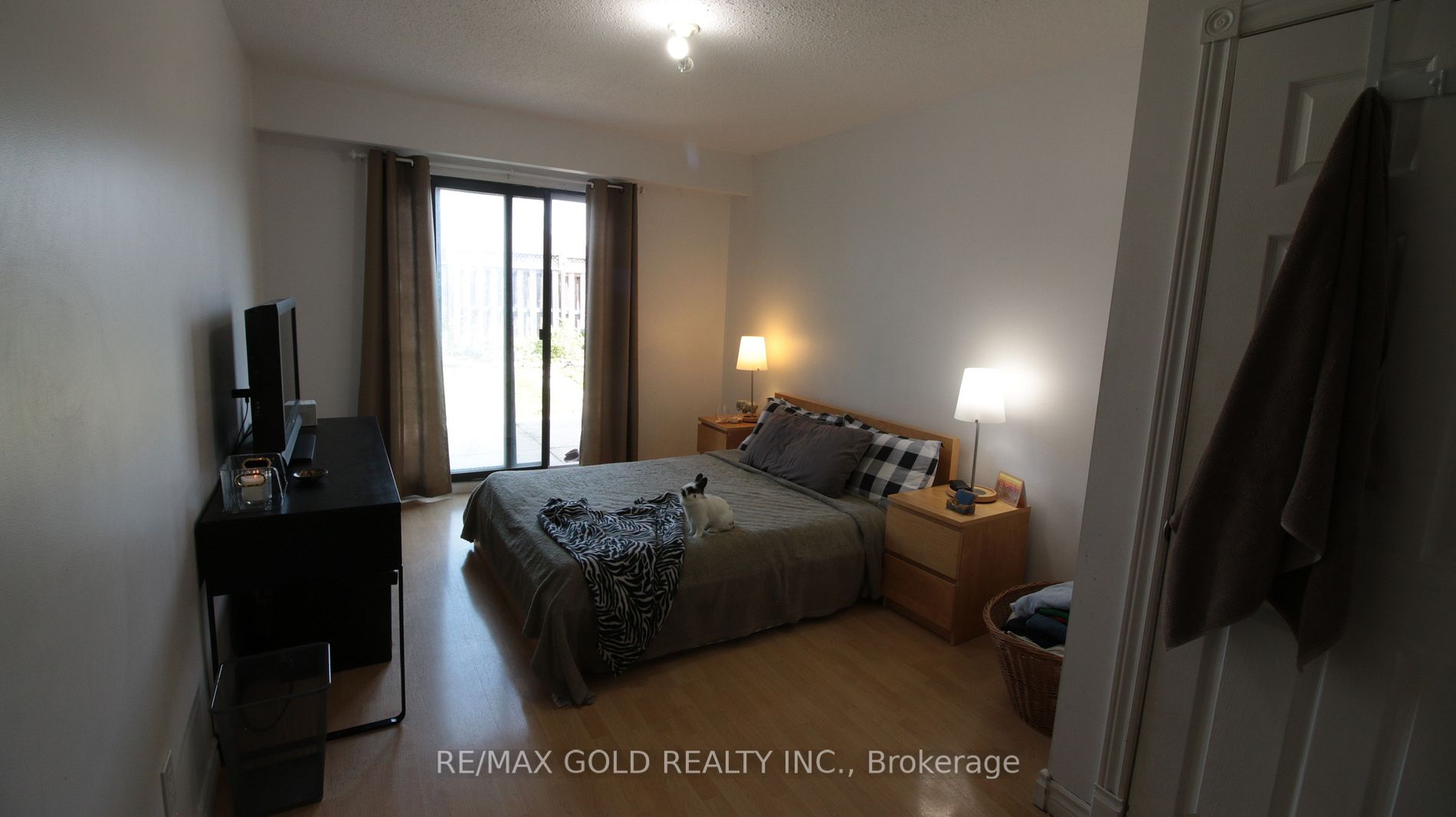 175 Kingswood Dr
