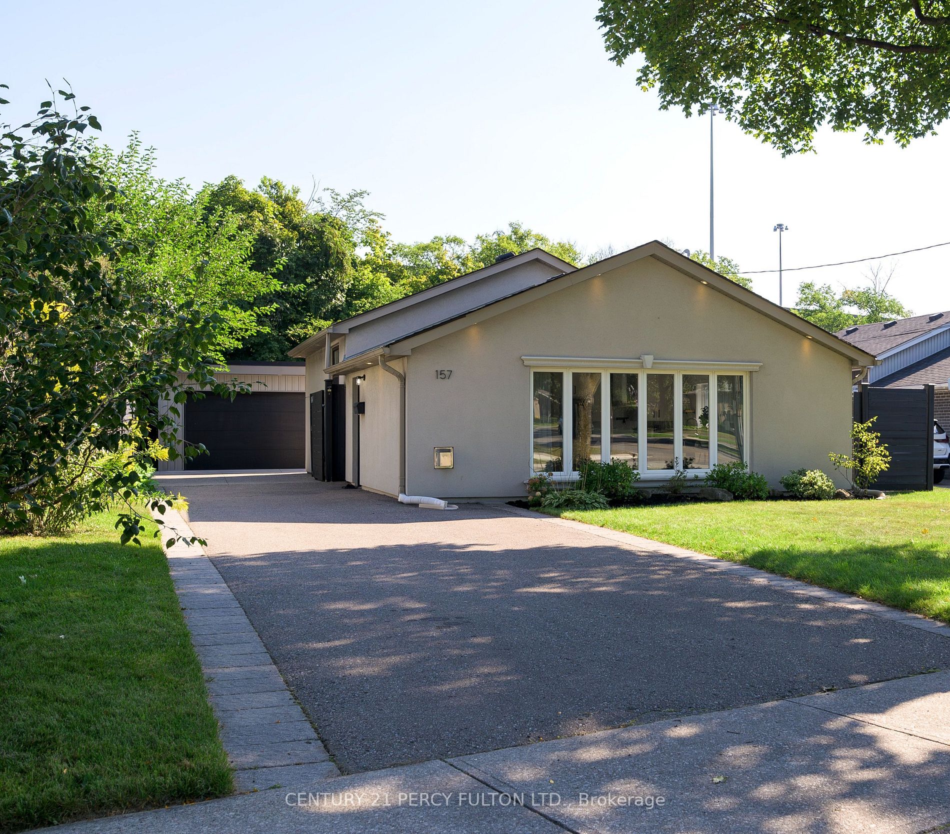 157 Inverdon Rd