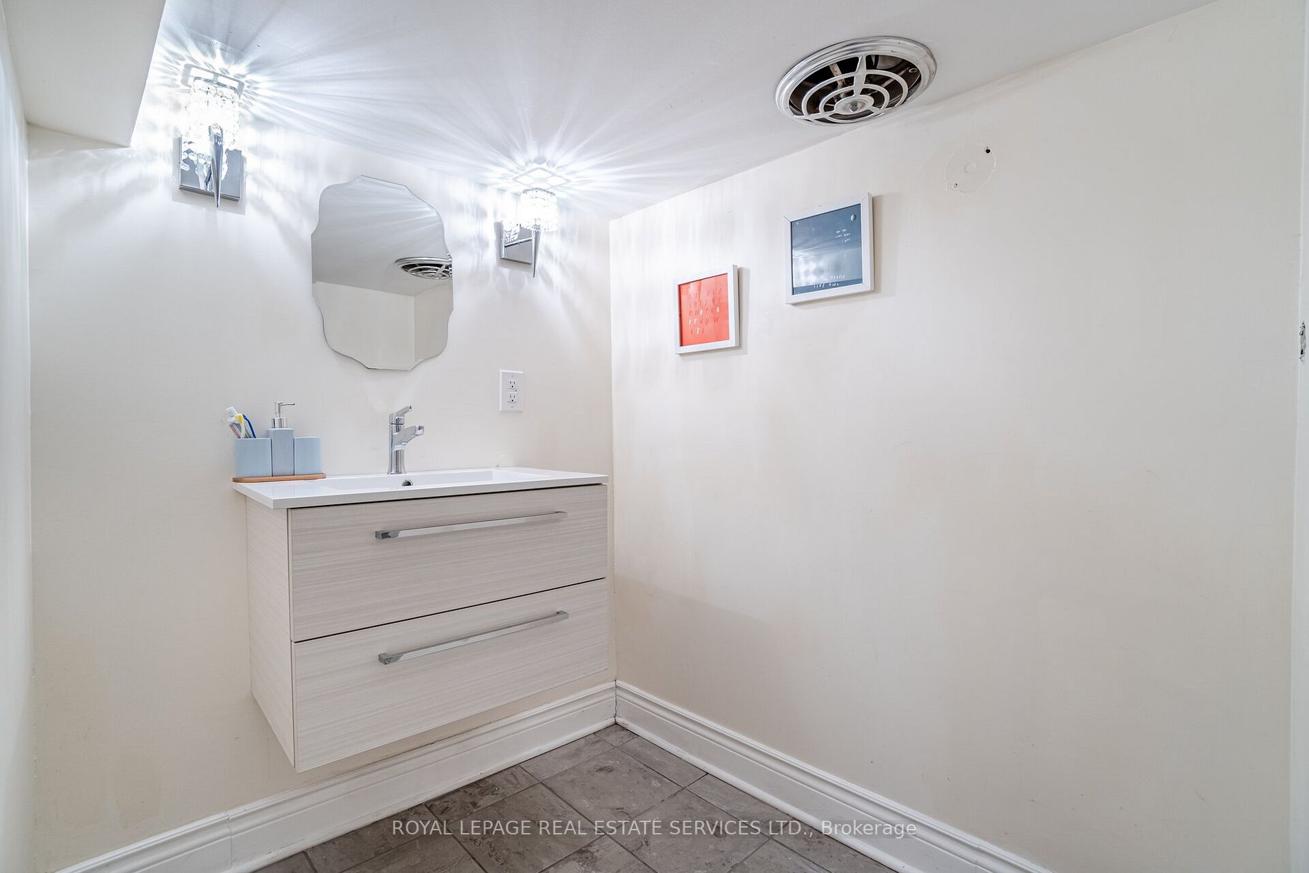 466 St Johns Rd