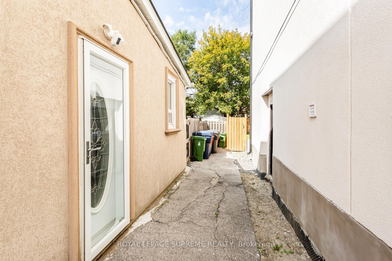 42 Elder Ave