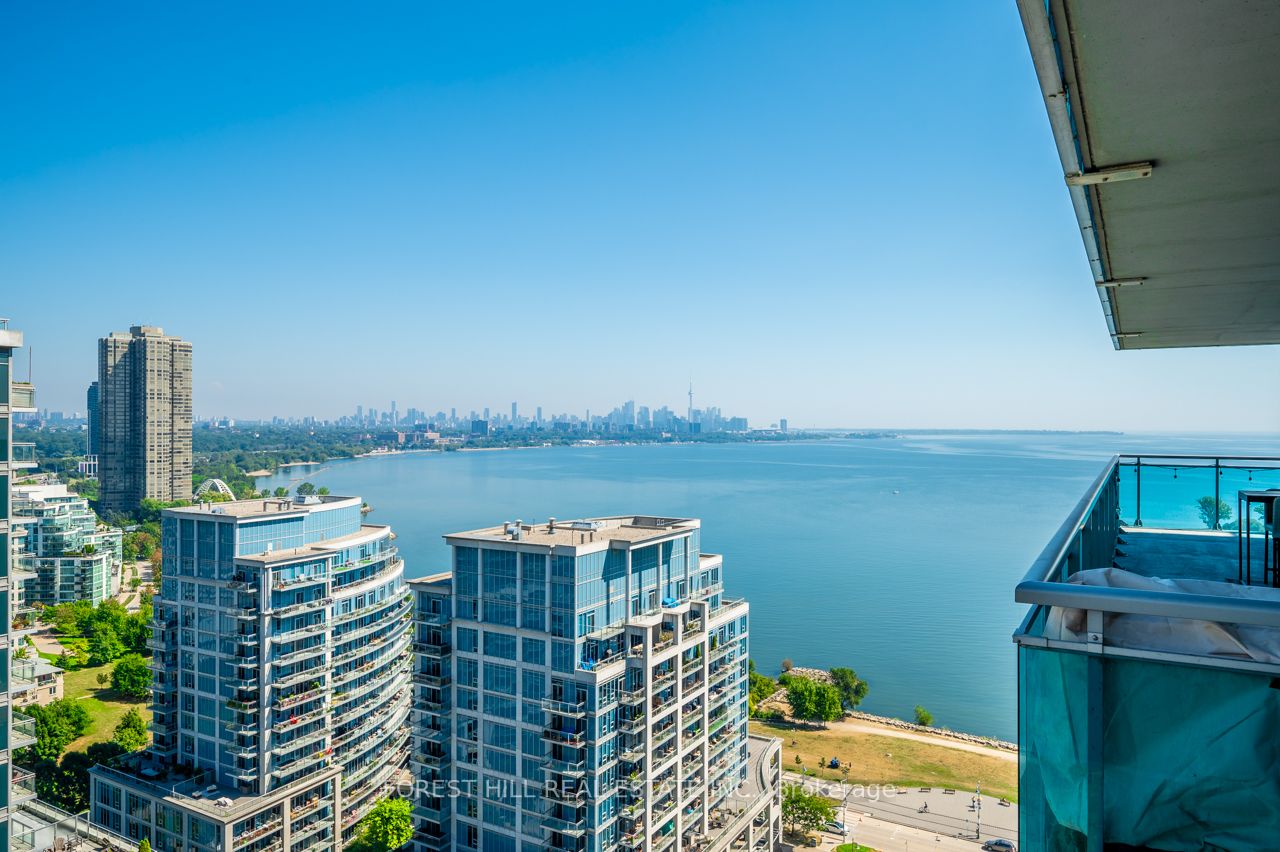 16 Brookers Lane, #2106