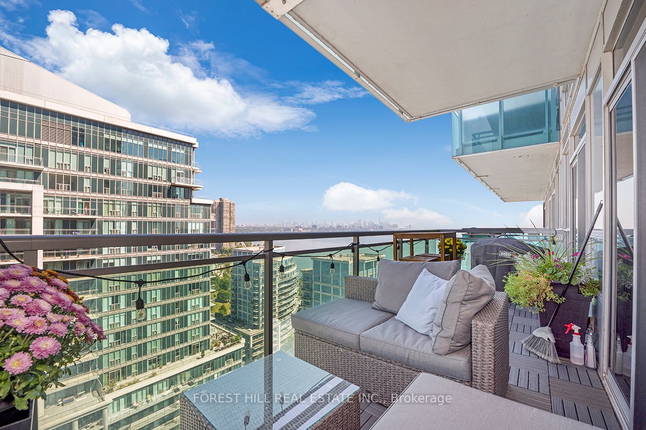 16 Brookers Lane, #2106