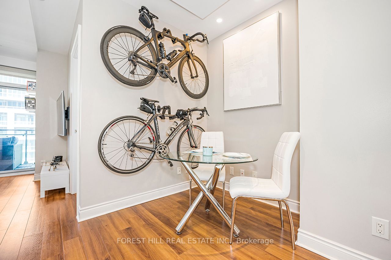 16 Brookers Lane, #2106