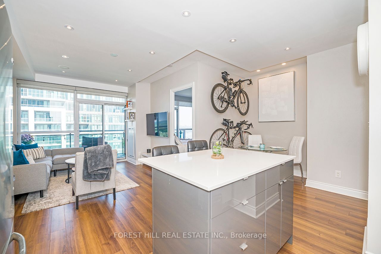 16 Brookers Lane, #2106