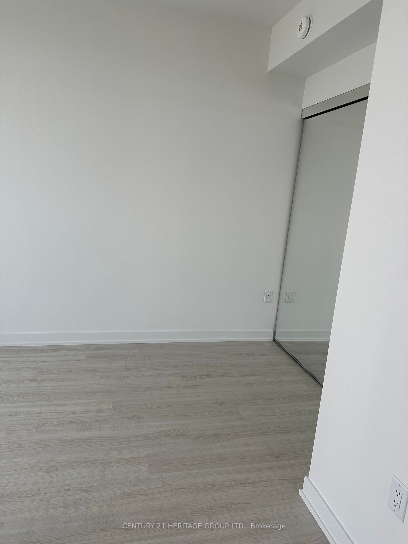 3883 Quartz Rd, #3402