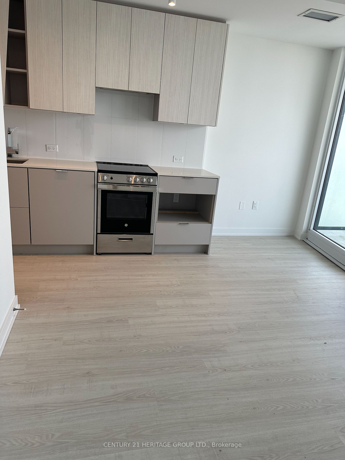 3883 Quartz Rd, #3402