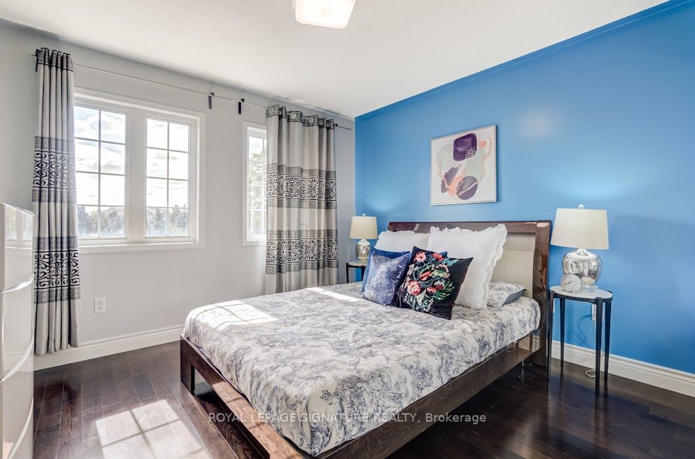 23 Chestermere Cres