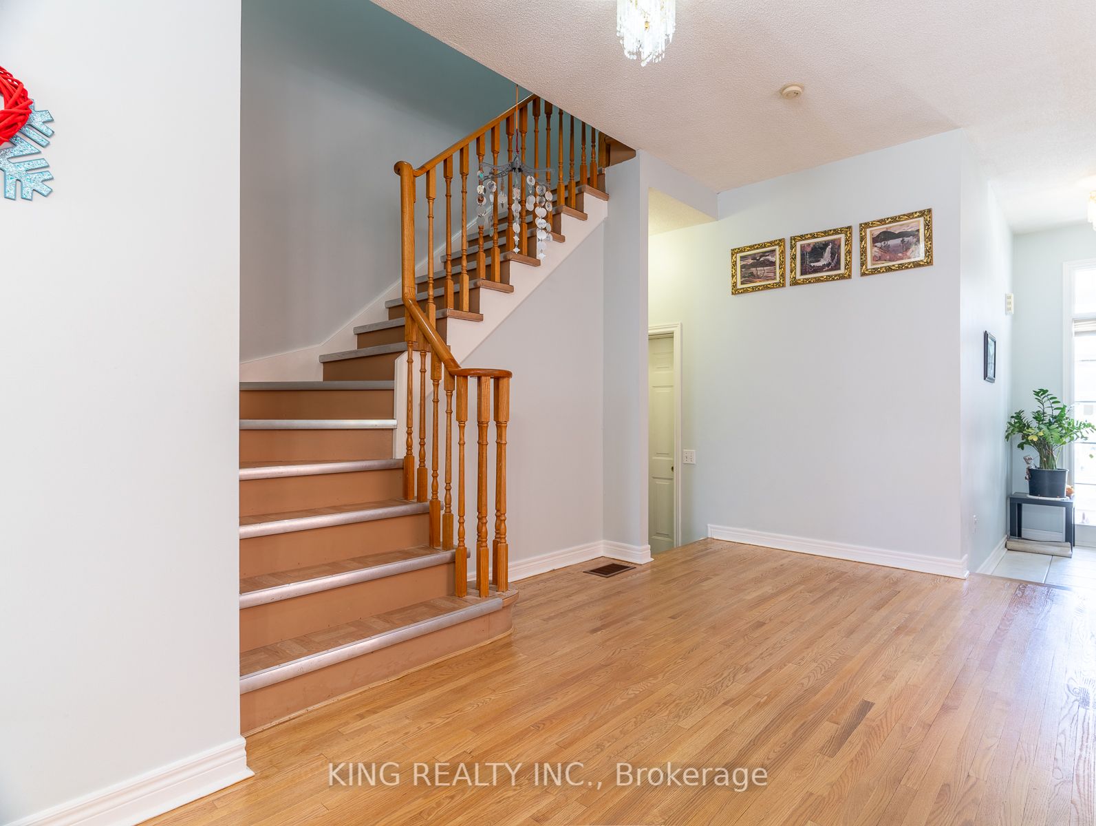 926 Ledbury Cres