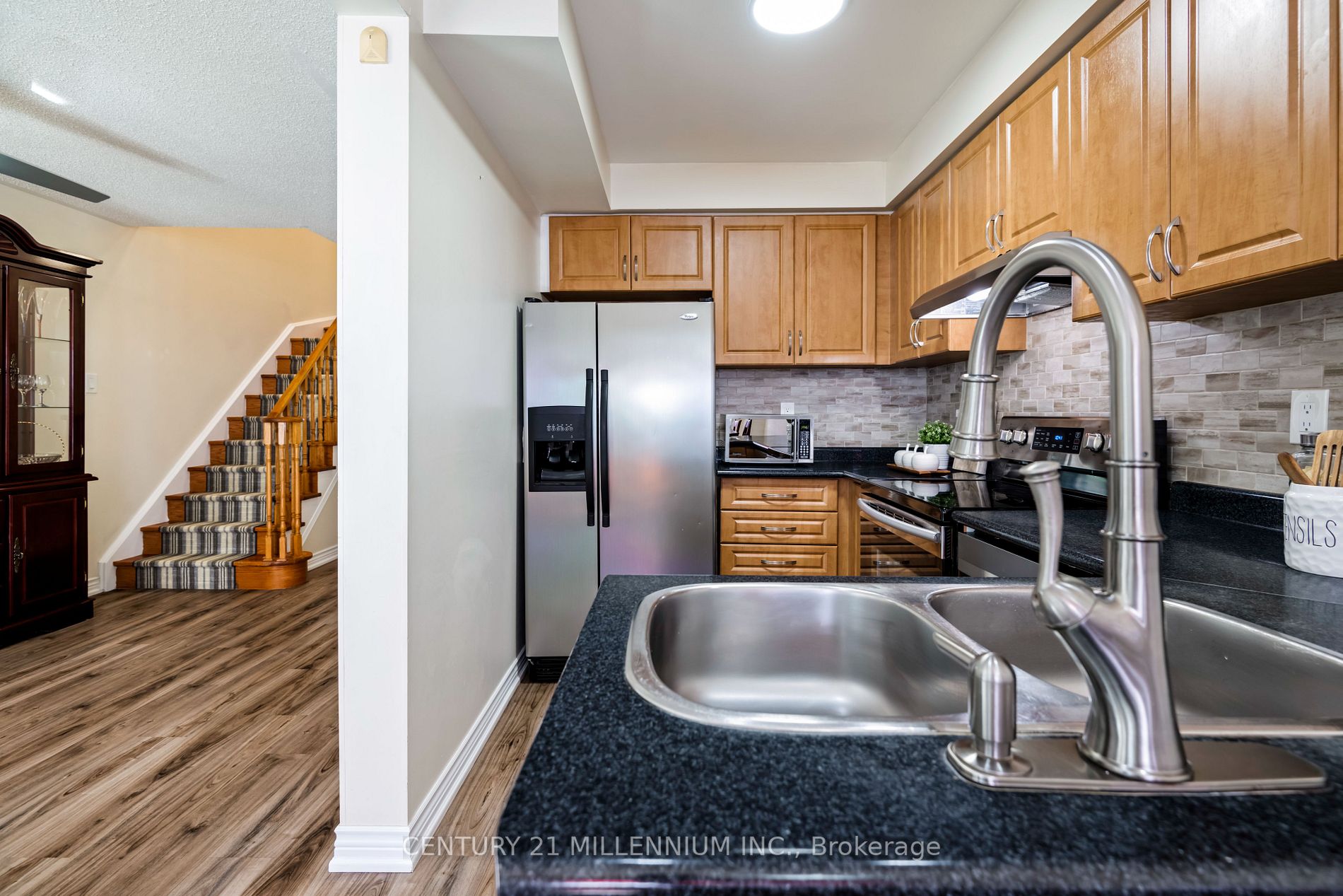 3938 Zenith Court