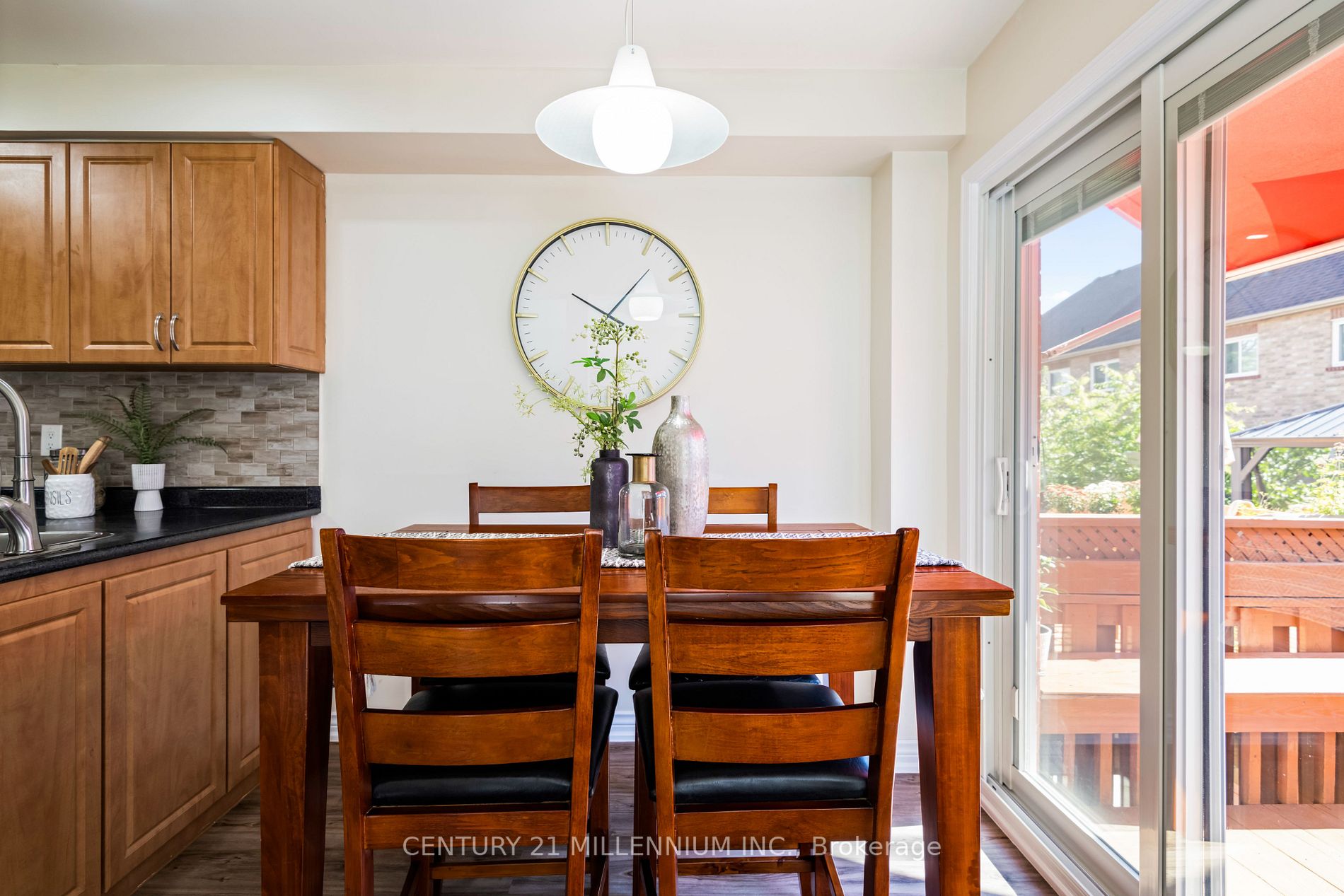 3938 Zenith Court