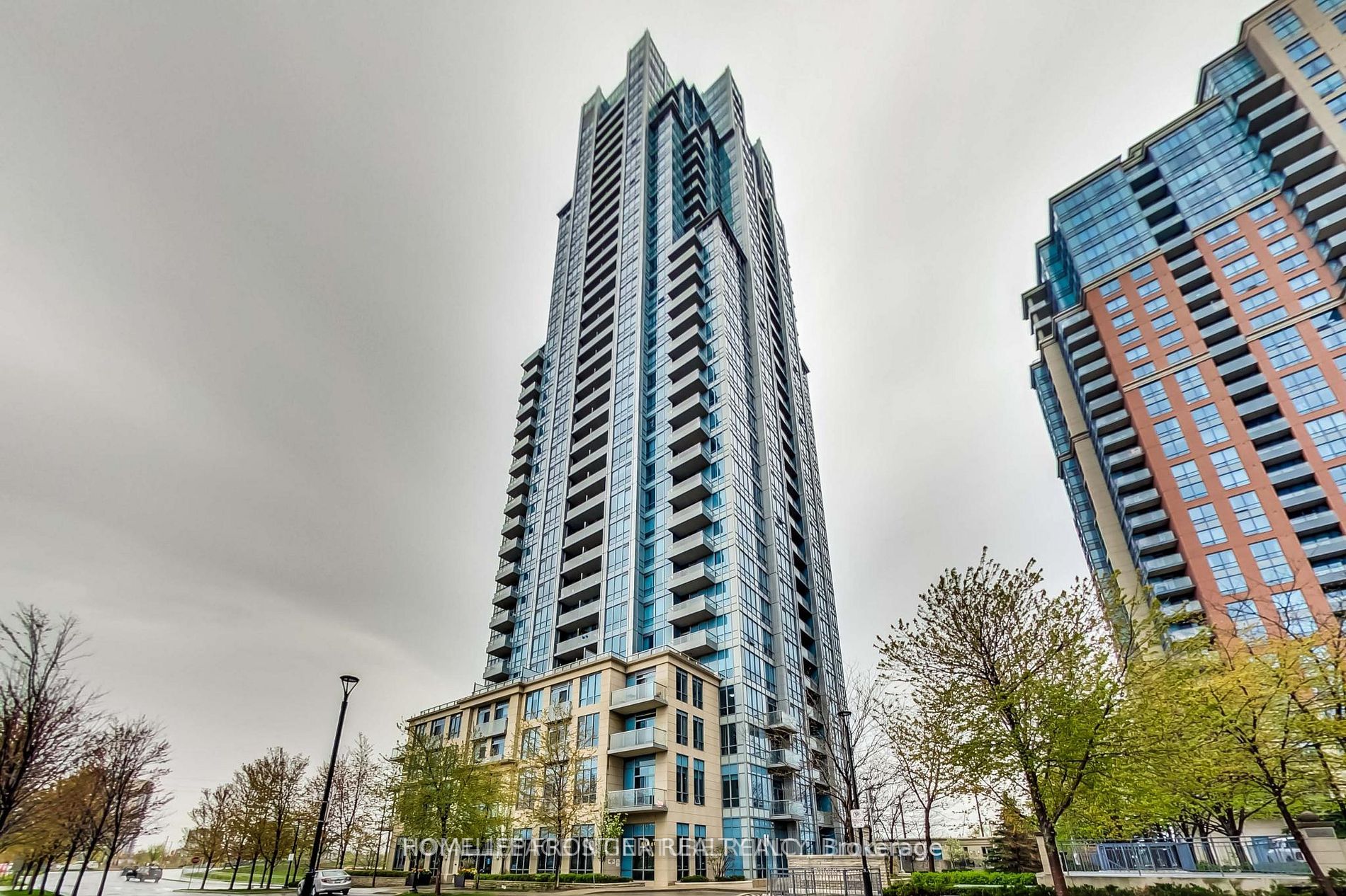 15 Viking Lane, #2710