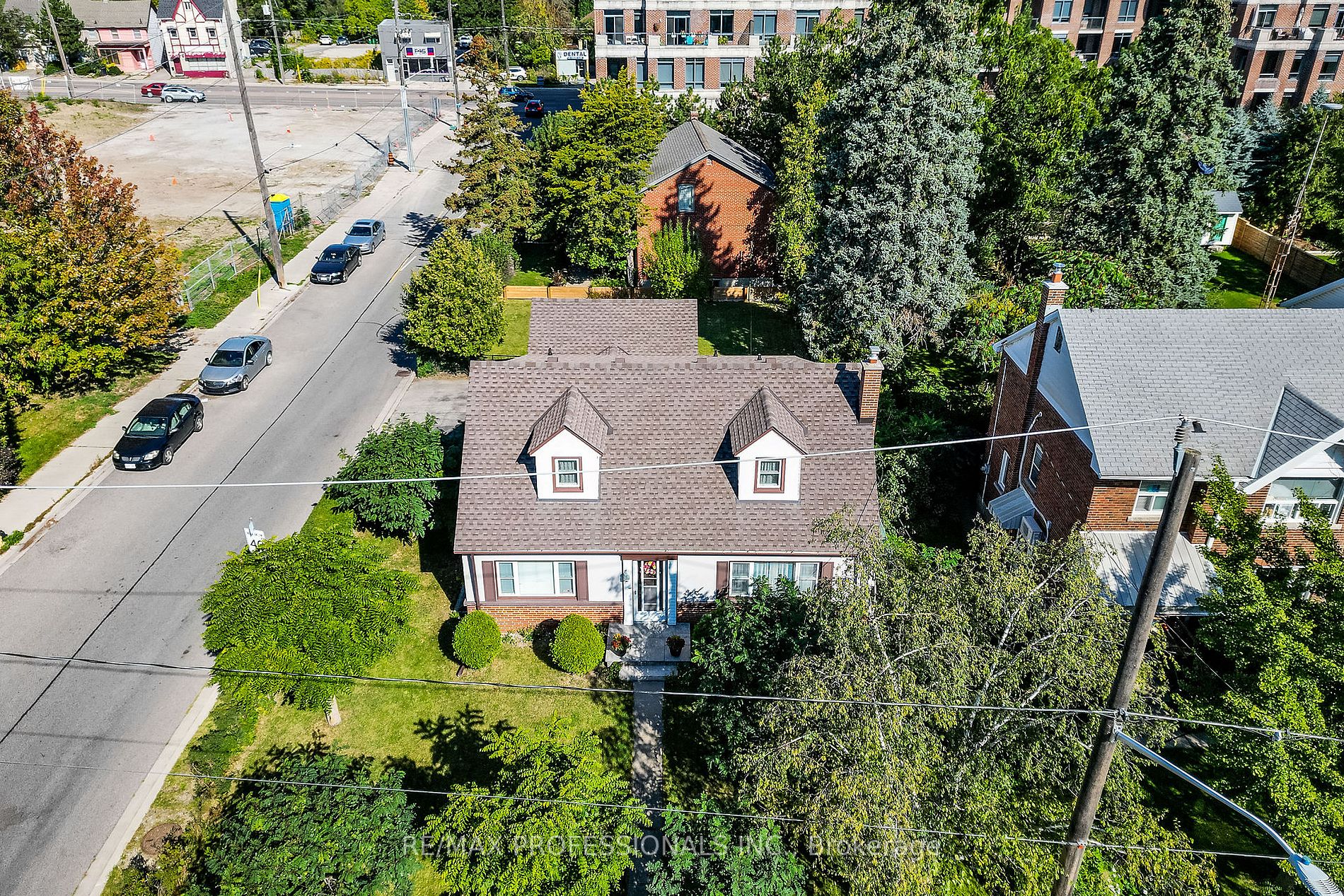 36 Thorndale Ave