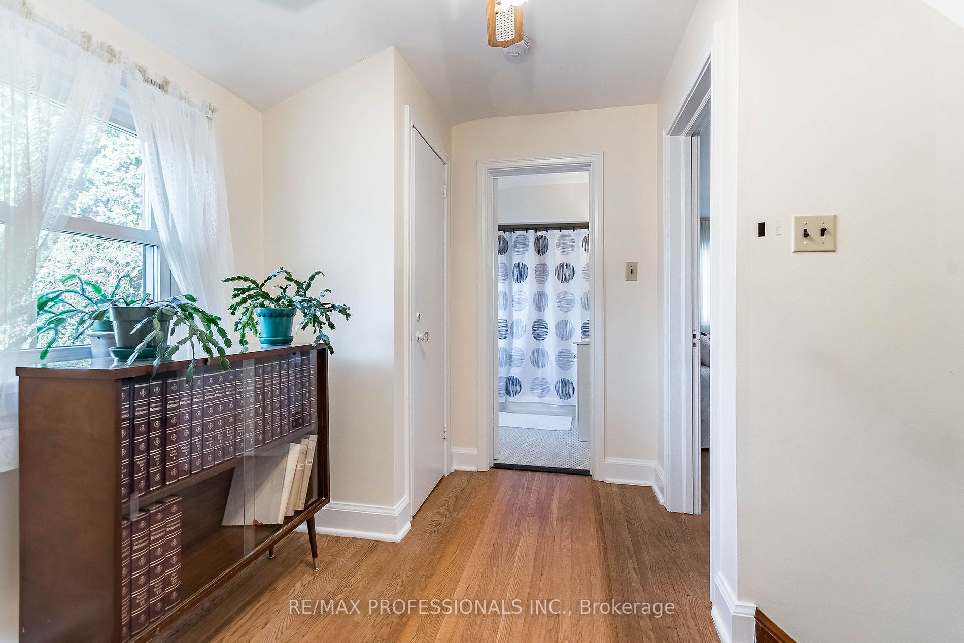 36 Thorndale Ave