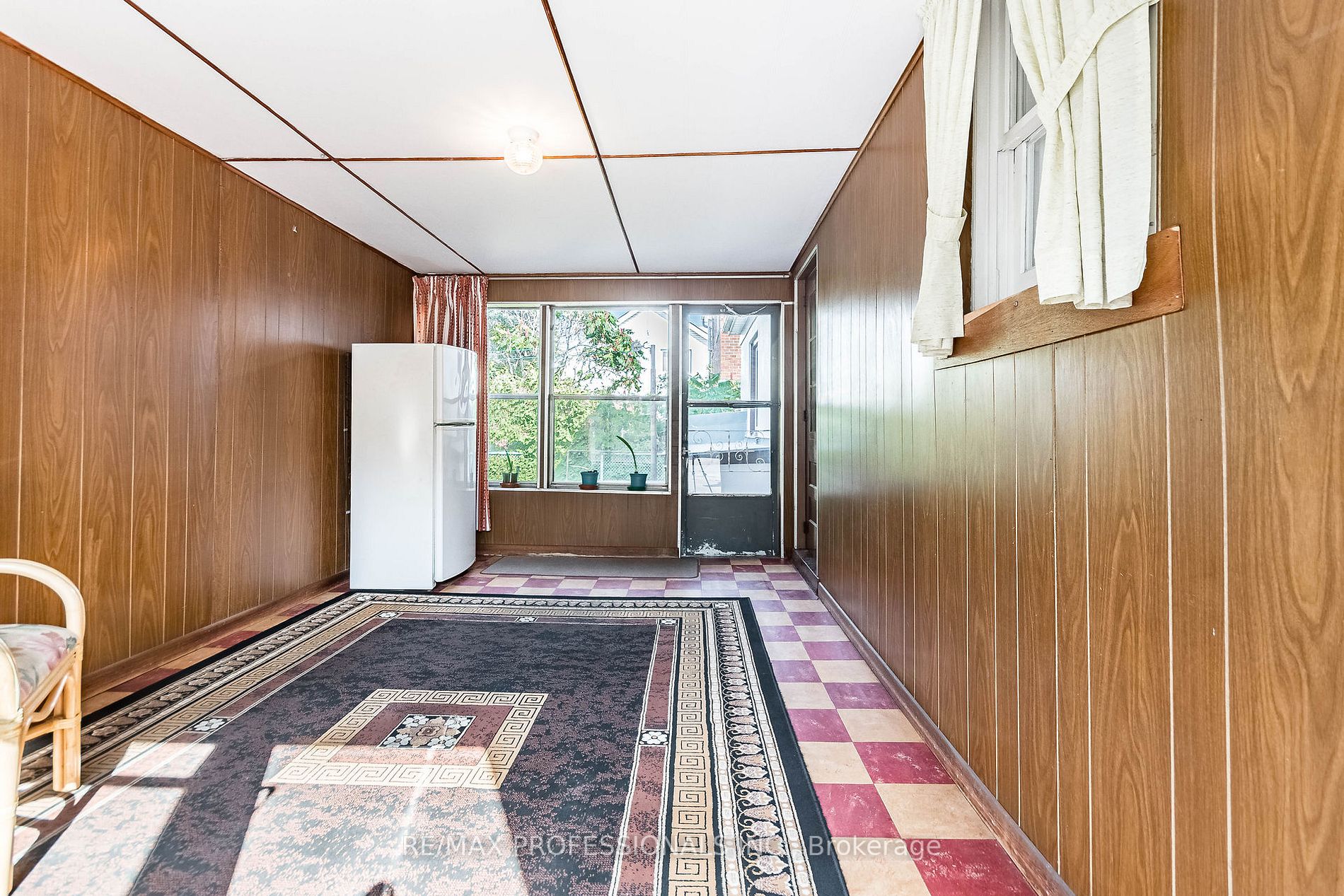 36 Thorndale Ave